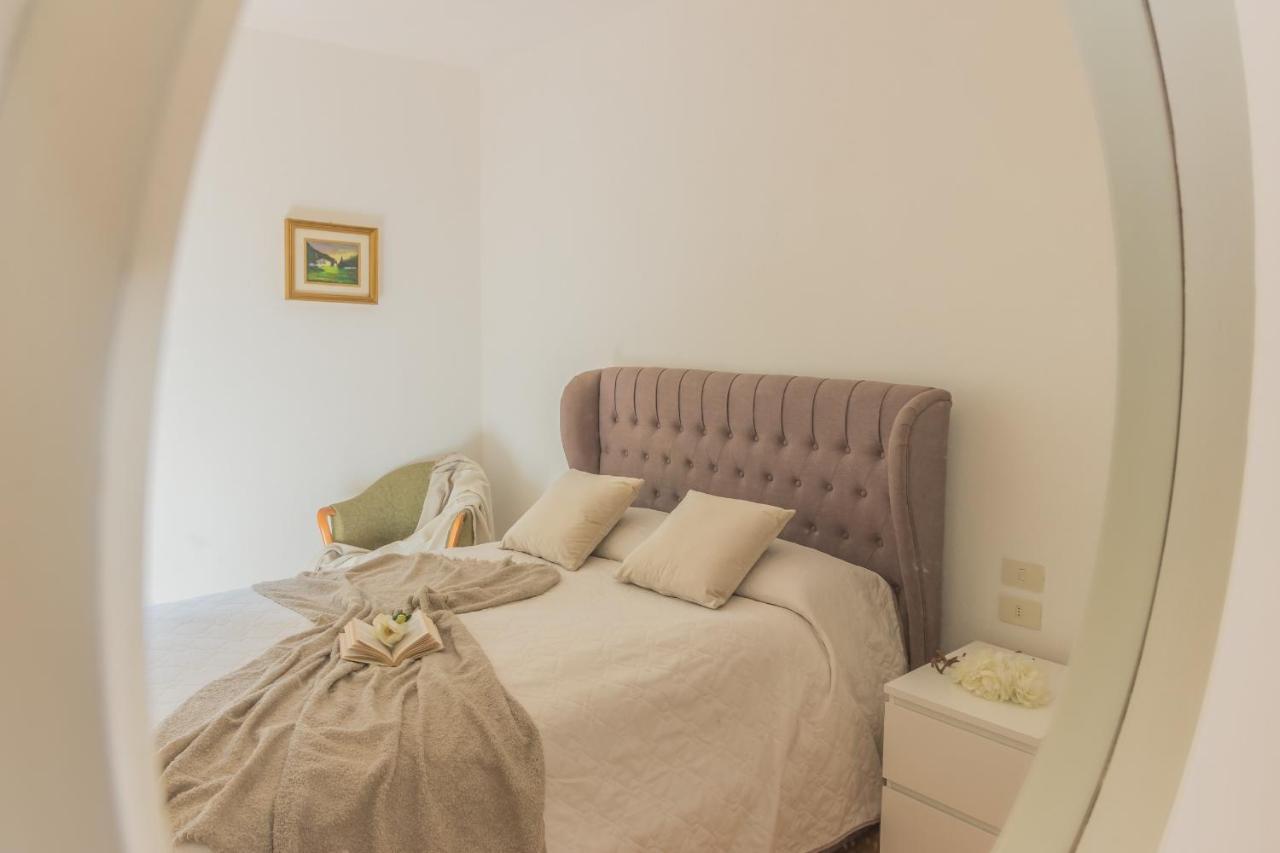 Casa Bobbie Apartman Varenna Kültér fotó